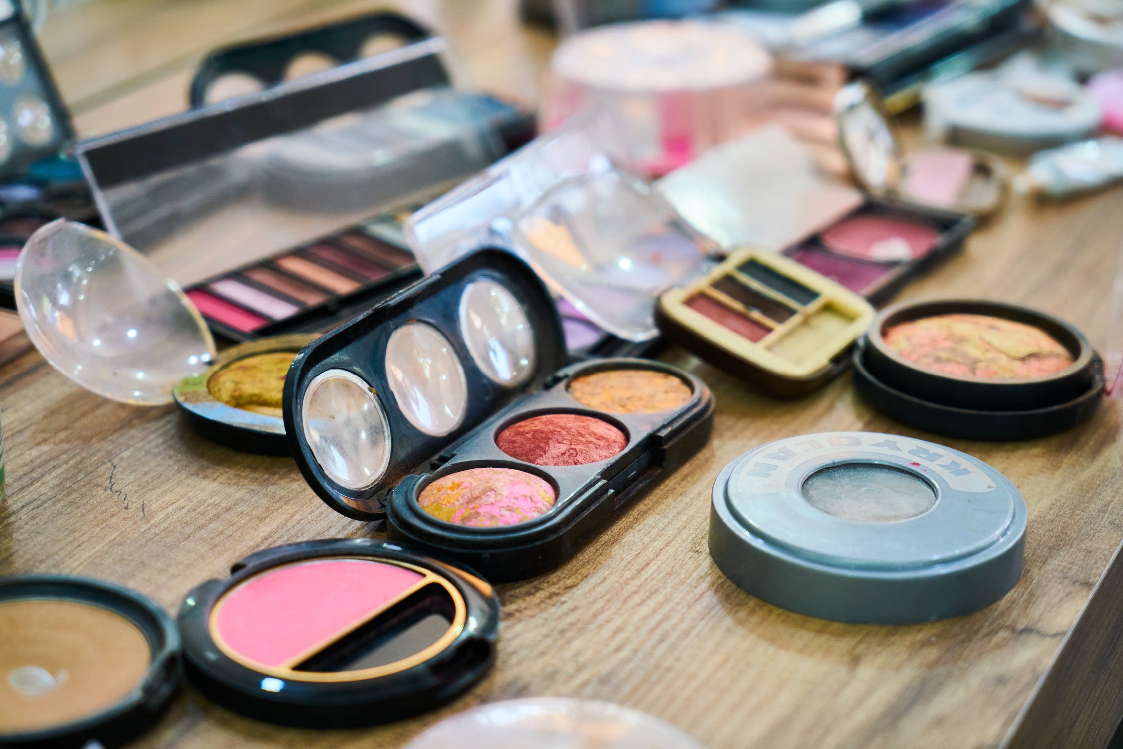 Beauty Copywriter for Cosmetics, Skin Care & Hair Care Products