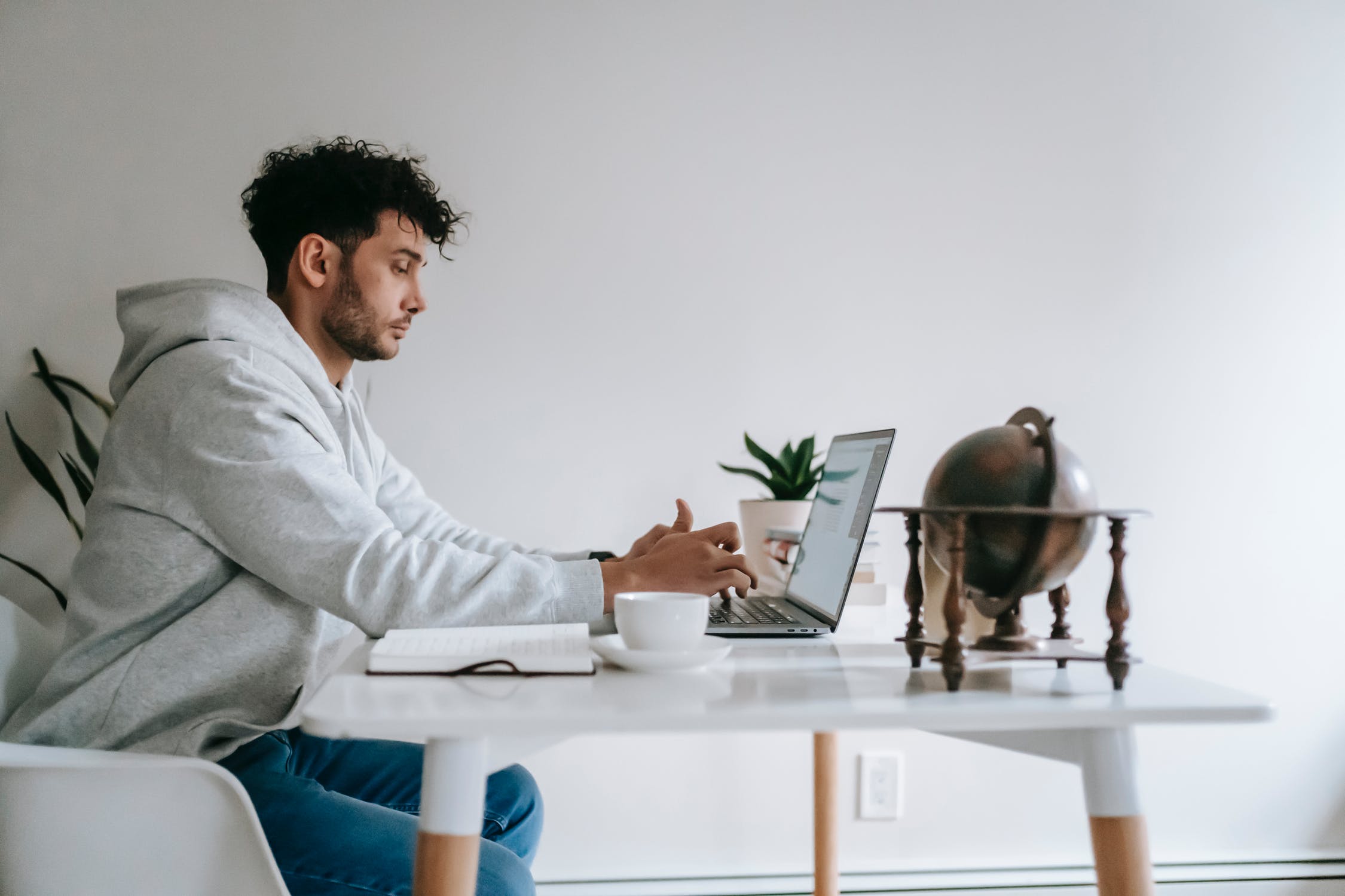 Tale of 2 Copywriters