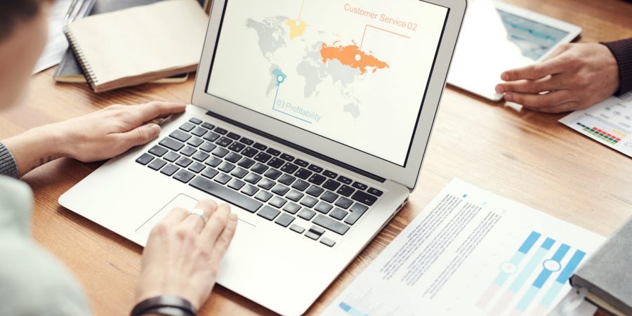 American English copywriter